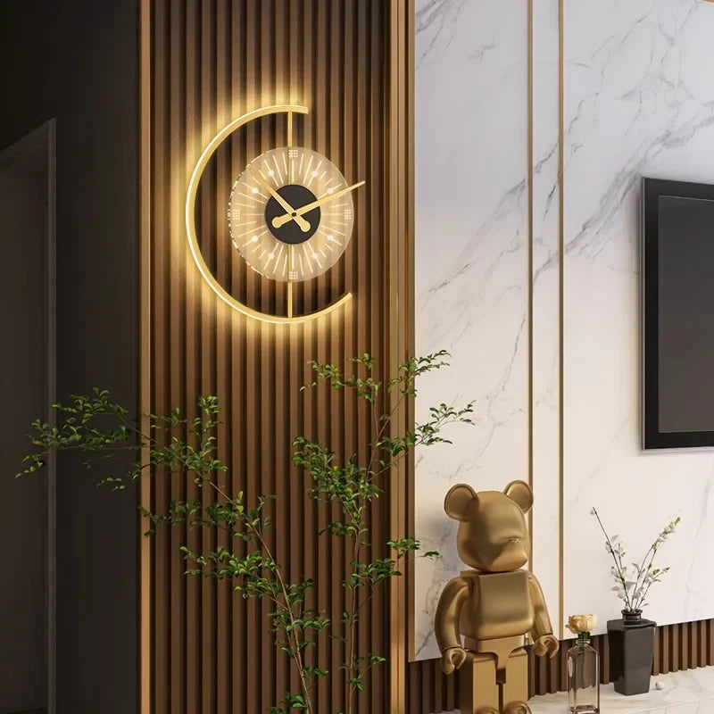 Moderne LED-Wanduhr mit integrierter Beleuchtung