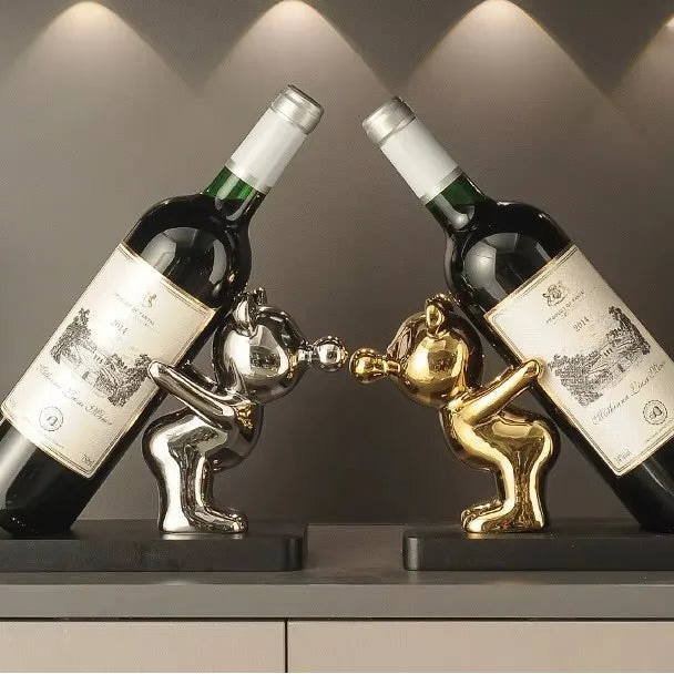 Weinflaschenhalter aus Keramikfigur