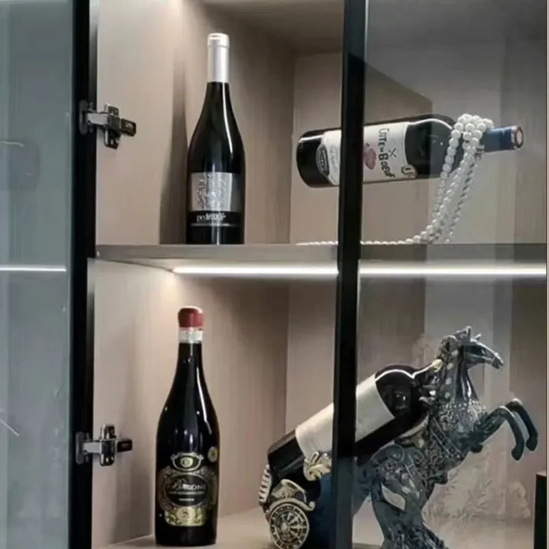 Weinflaschenhalter aus Metall und Harz, inspiriert von einer Perlenkette