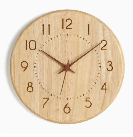 Japanische Wanduhr aus Holz
