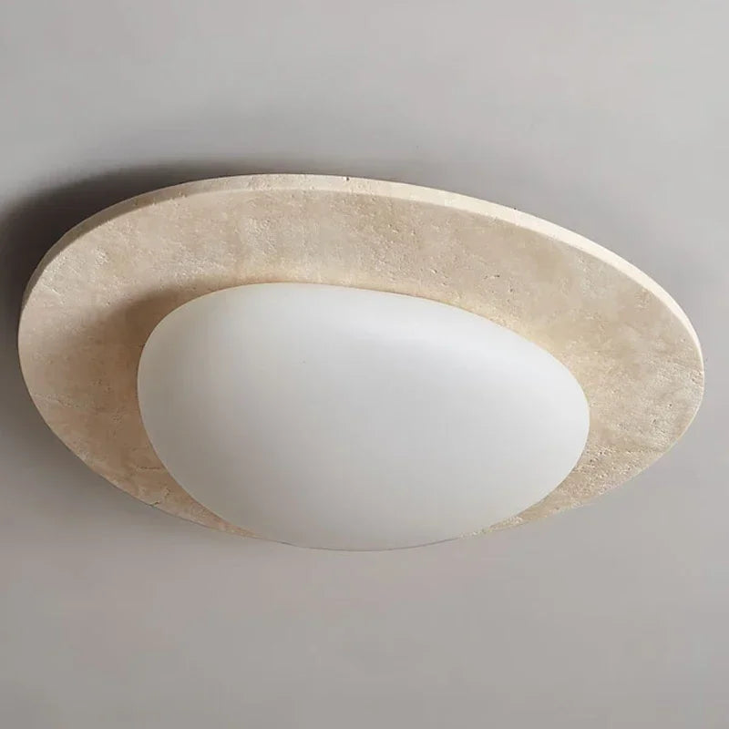 Deckenlampe mit geometrischem Muster