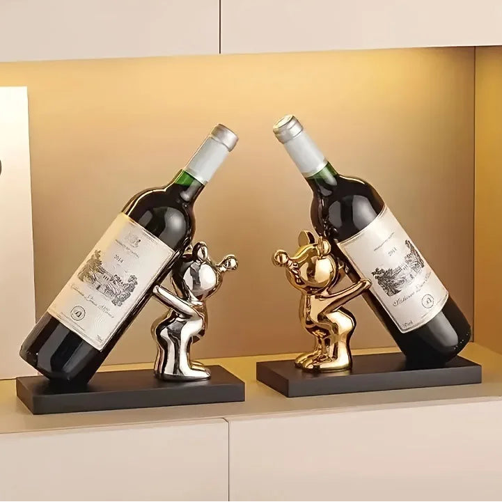 Weinflaschenhalter aus Keramikfigur