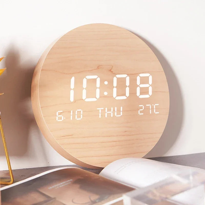 Digitale LED-Wanduhr mit Temperaturanzeige