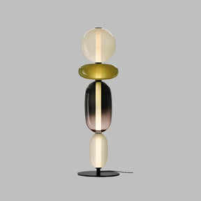 Design vloerlamp met kleurdetails