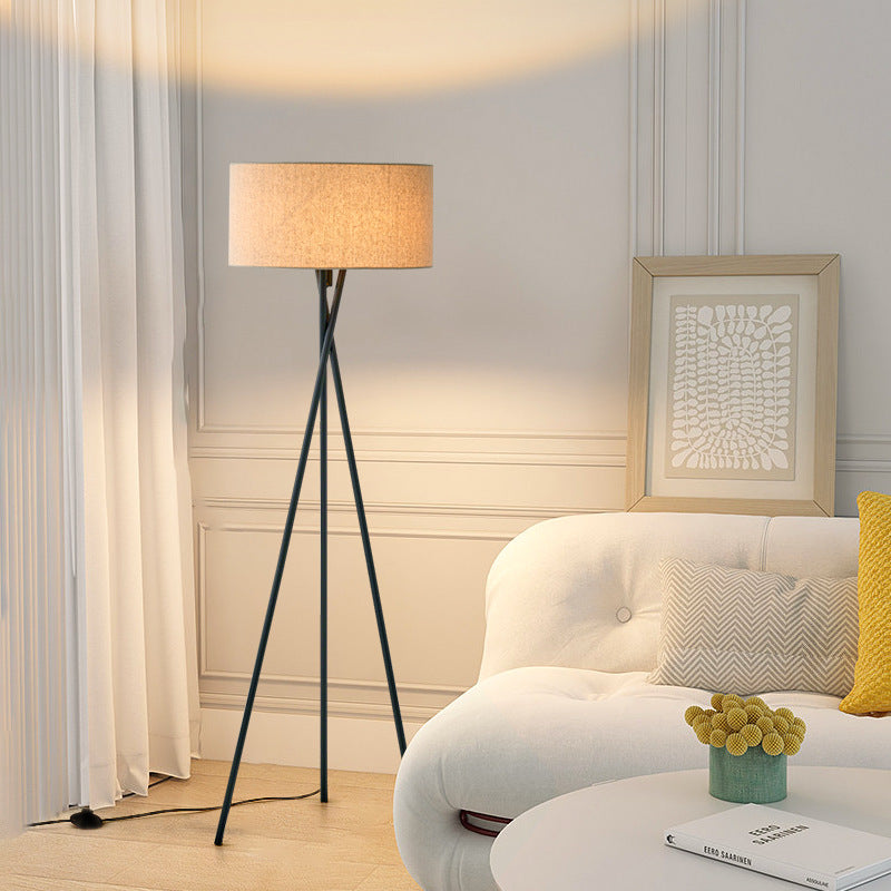 Elegante Stoff Stehlampe Modern