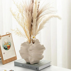 Geometric ceramic vase 