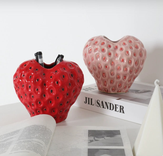 Erdbeer-Deko Vase aus Keramik – Perfekt für Blumen & Tischdeko