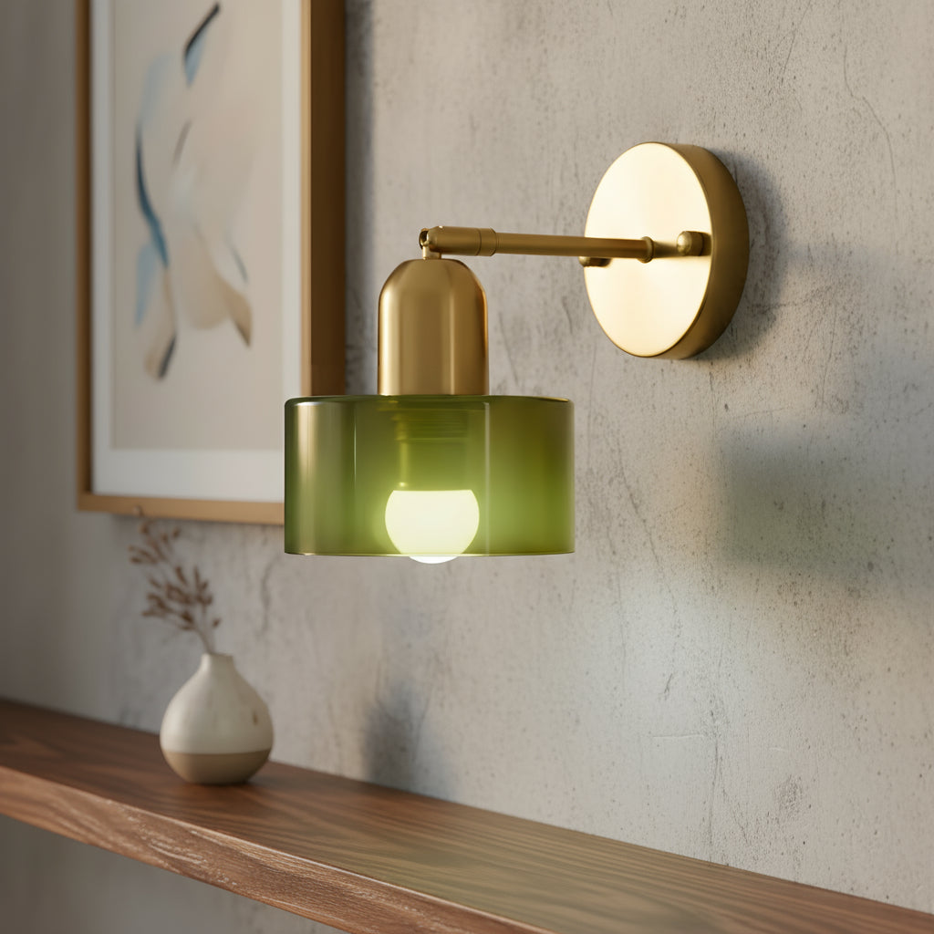 Moderne Bauhaus Wandleuchte aus farbigem Glas