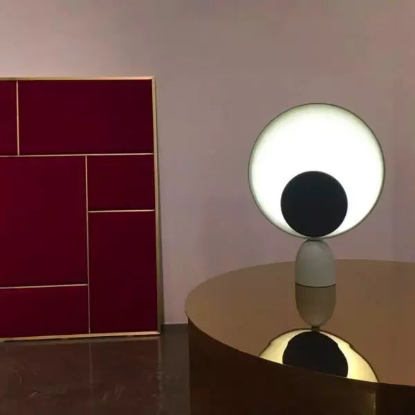 Skulpturale Schalen-Tischleuchte