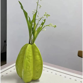 Keramikvase im Sternfrucht-Design