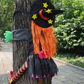 Halloween Baumkletternde Hexe
