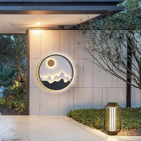 Dimmable LED wall light for outdoor use