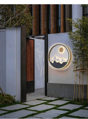 Dimmable LED wall light for outdoor use