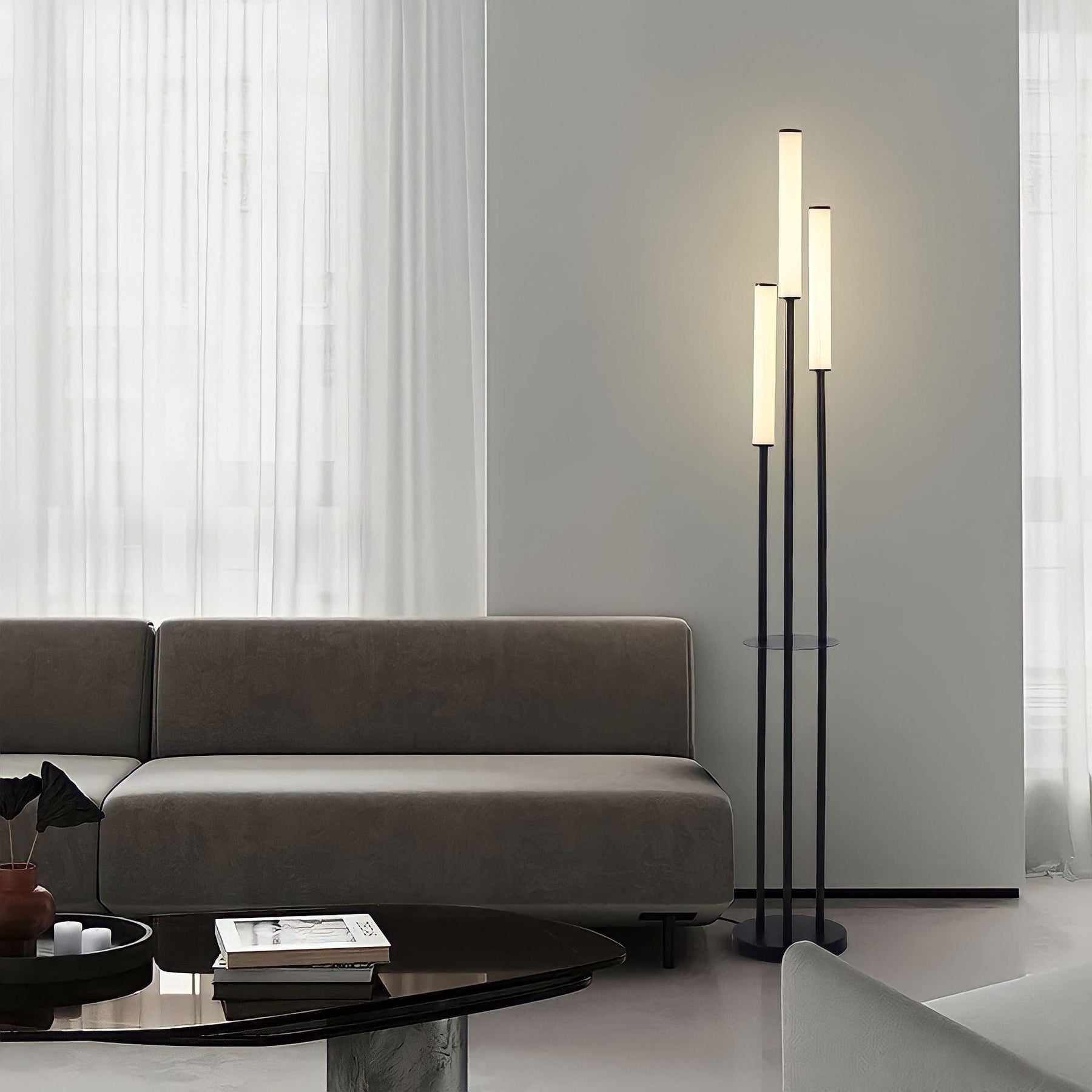 Drievoudige vloerlamp in modern design