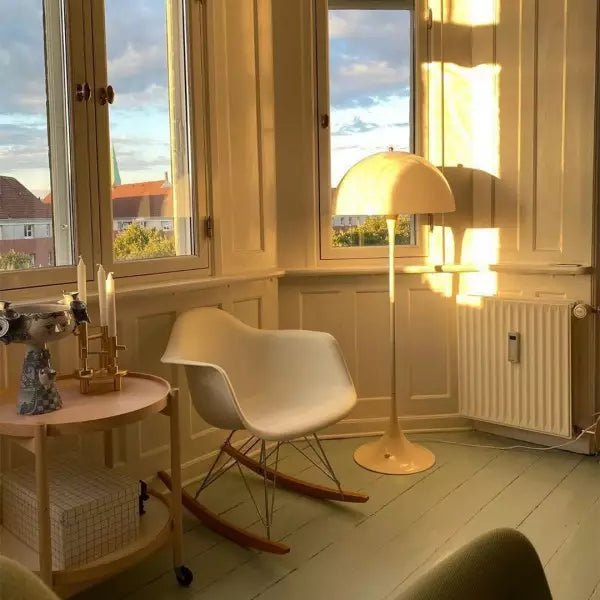 Moderne Pilz-Stehlampe, Wohnzimmerdesign, Innenbeleuchtung, moderne Lampe