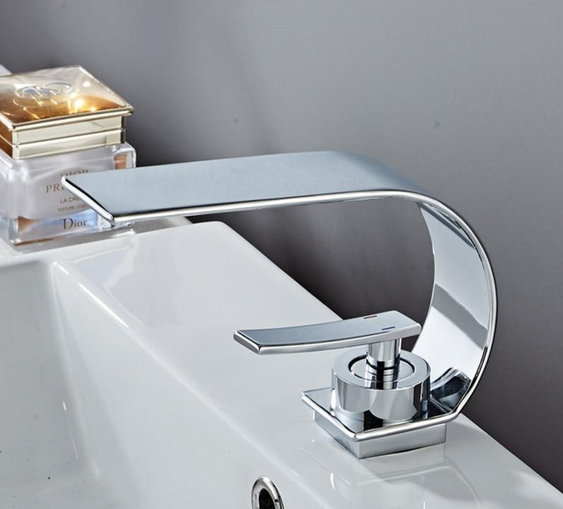 Eleganter Slim-Wasserhahn – Modernes Design