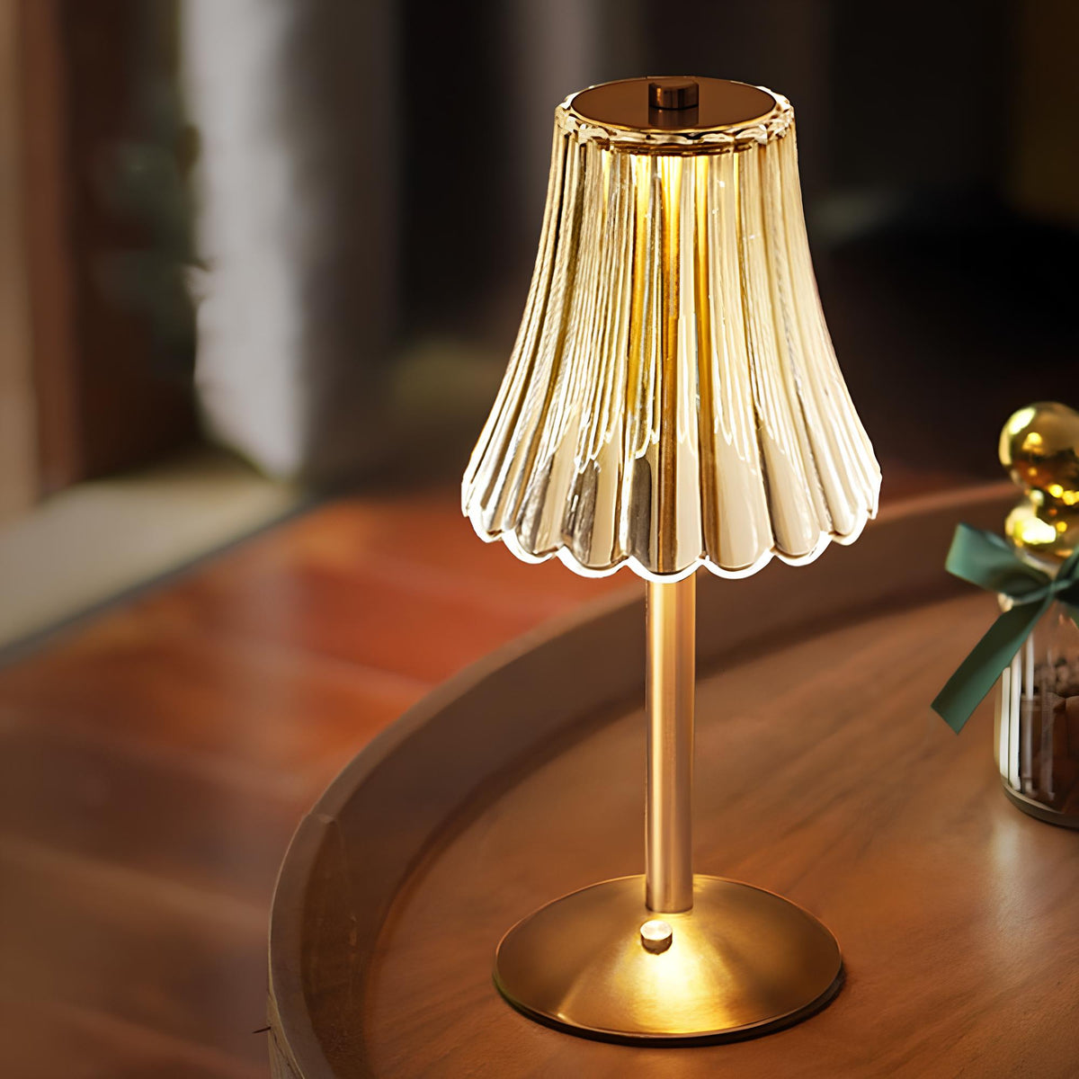 Lampe de table LED chic au design rétro pour un éclairage élégant