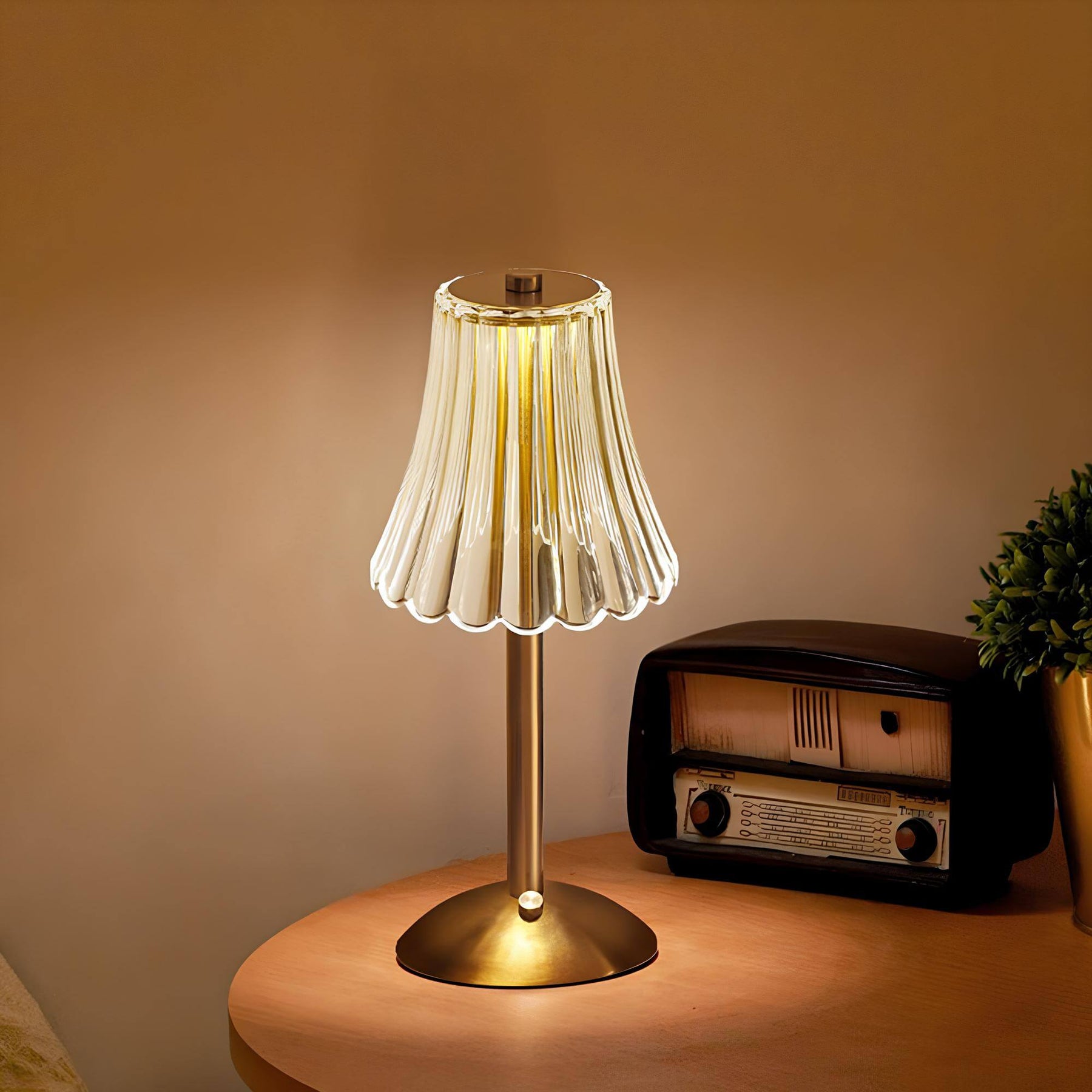 Lampe de table LED chic au design rétro pour un éclairage élégant