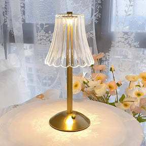 Chic LED Table Lamp with Retro Design for Elegant Lighting